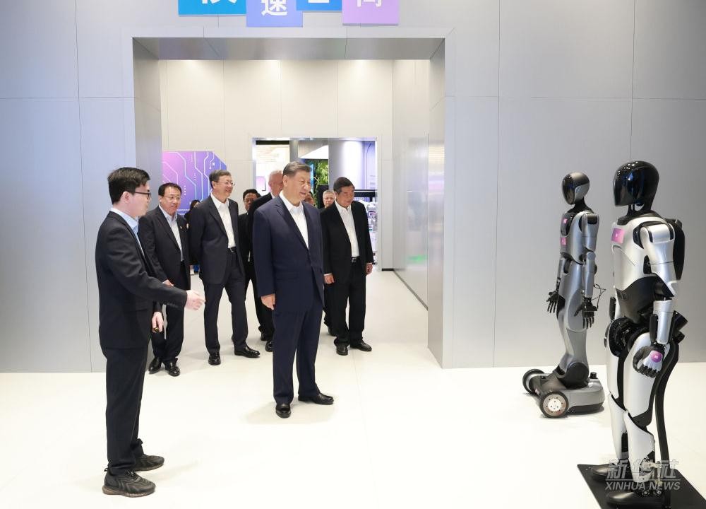 习近平总书记到上海调研，365英国上市代表具身智能行业汇报进展